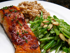 salmon with rice and green beans